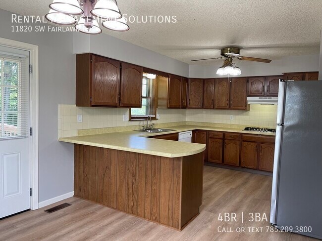 Building Photo - *SPACIOUS COUNTRY LIVNG* 11820 SW Fairlawn...
