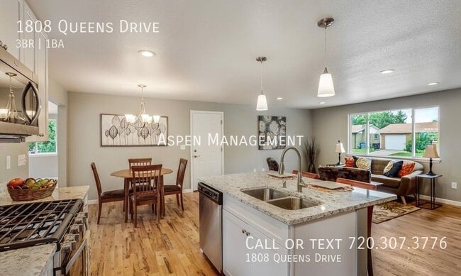 Building Photo - 1808 Queens Dr