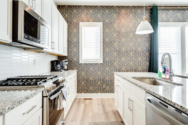 Building Photo - 1112 Harmony Way