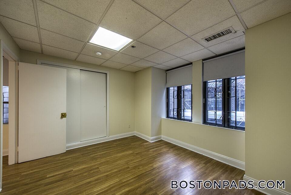 Building Photo - 62 Boylston St