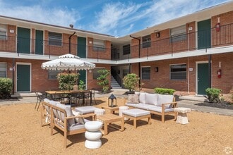 Building Photo - Nuvo Luna