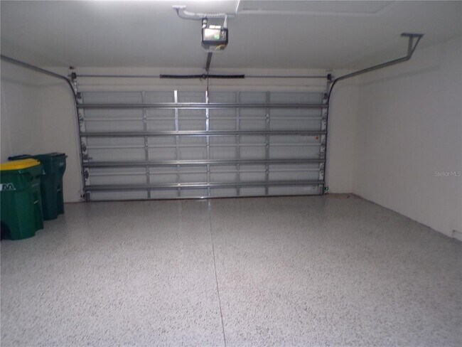 Building Photo - 25583 Deep Creek Blvd