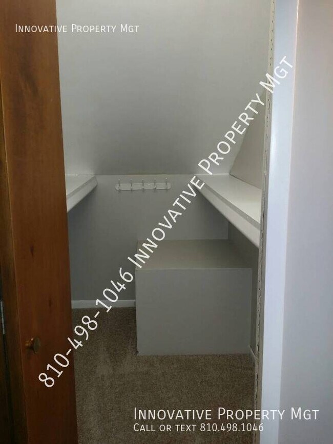 Building Photo - Spacious 4 bedroom , 1 1/2 bath home in Ga...