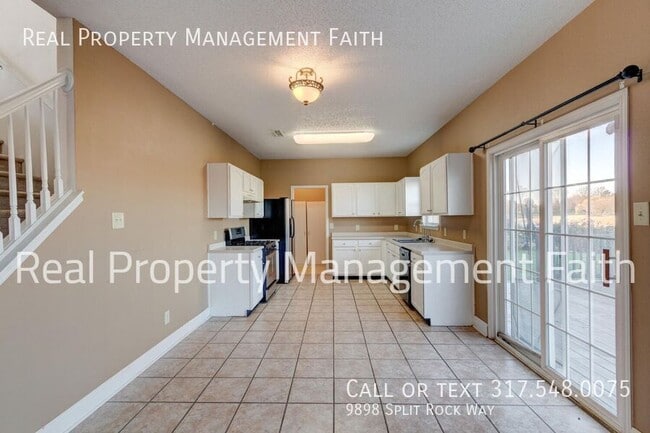 Building Photo - 9898 Split Rock Way