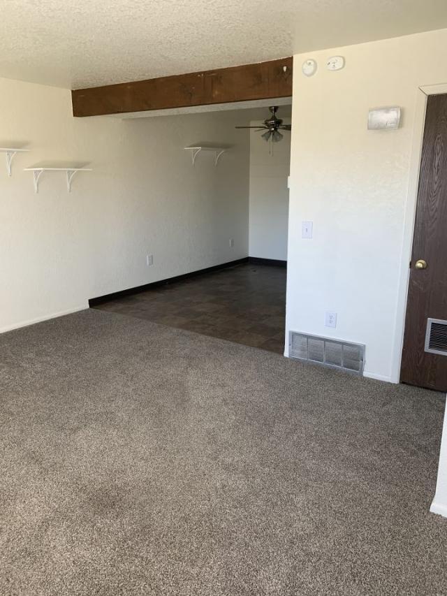 Building Photo - 2 bedroom in Billings MT 59102