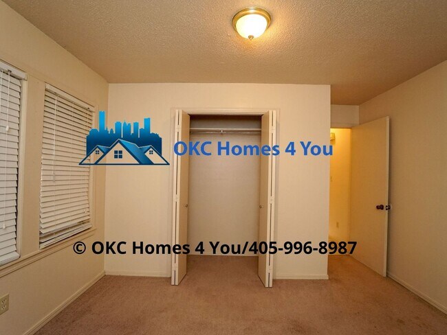 Building Photo - 2 Bed, 1 Bath Near Plaza & Midtown Areas