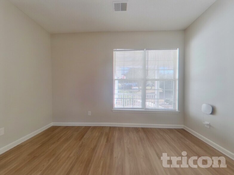 Building Photo - 207 Bolette Ln