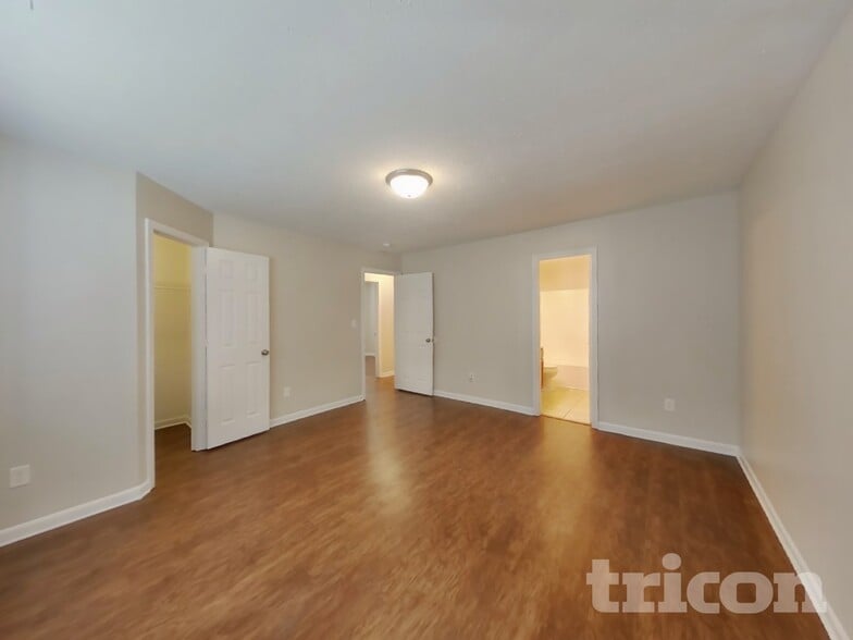 Building Photo - 1064 Halifax Ln