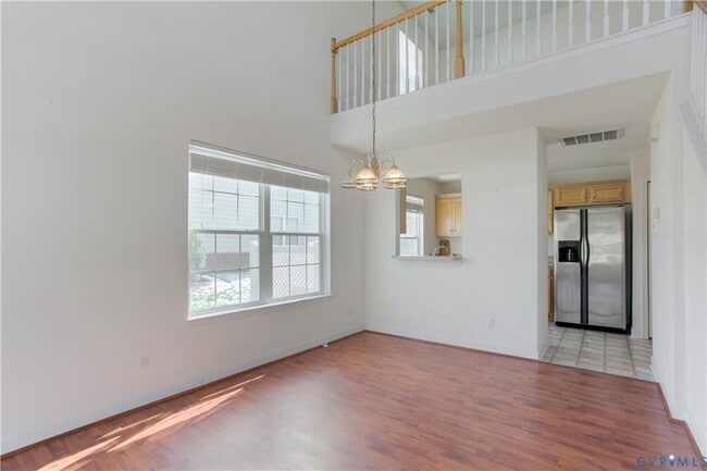 Building Photo - 4718 Twin Hickory Lake Dr