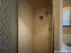 Building Photo - 834 Fabulous Dr