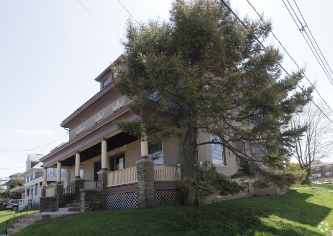 Building Photo - 42-44 Prince St