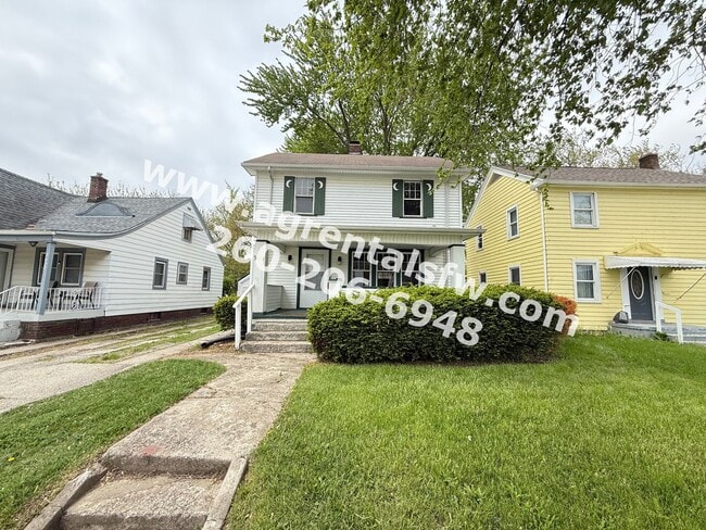 Primary Photo - 3 Bedroom House