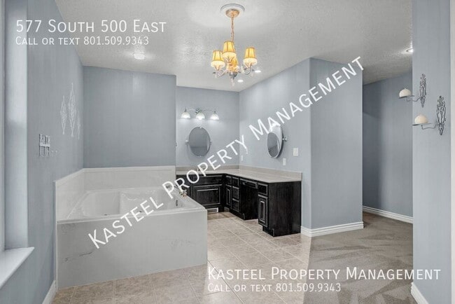 Building Photo - 577 S 500 E St