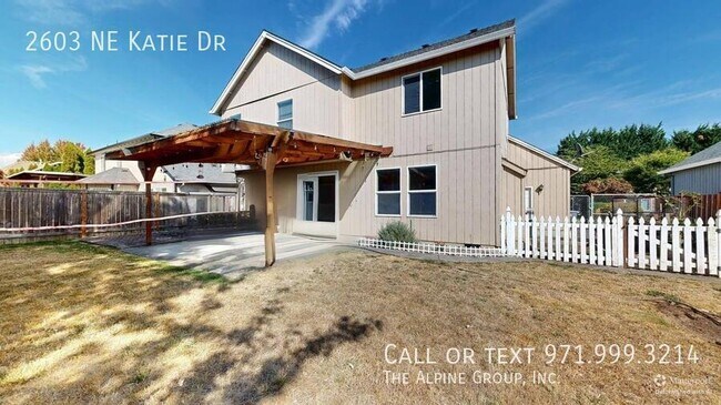 Building Photo - 2603 NE Katie Dr