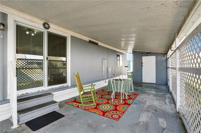 Building Photo - 125 Kim Dr