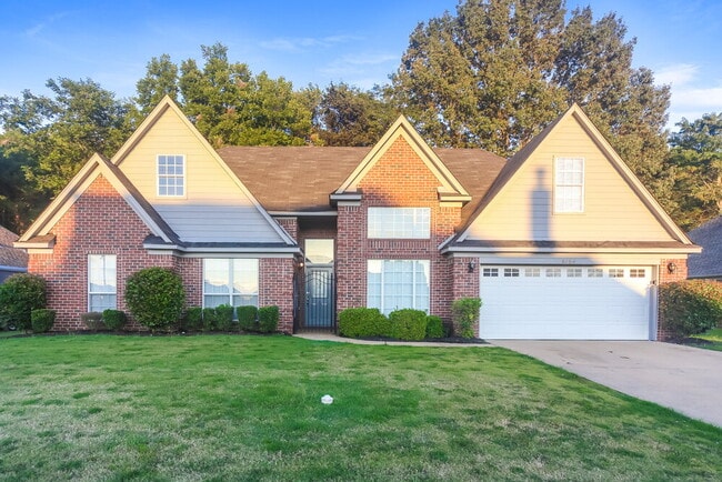 Building Photo - 6164 Kingsview Dr