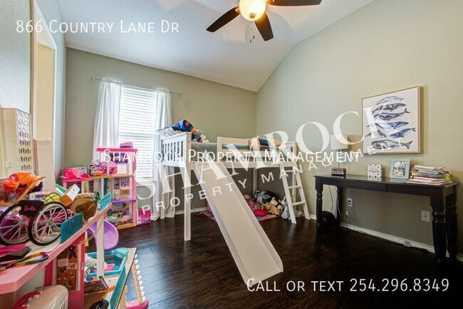 Building Photo - Meadowland Estates