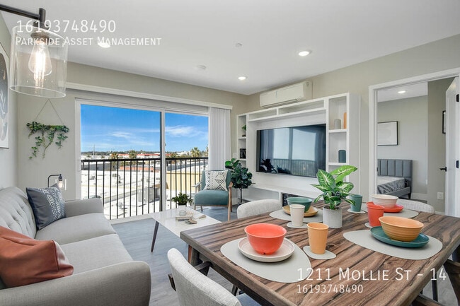 Building Photo - 1211 Mollie St