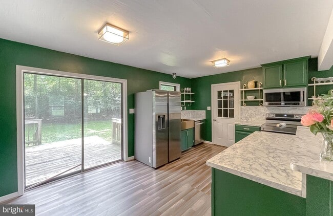 Building Photo - 45381 Abell Dr