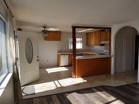 Building Photo - 16651 Bartlett Ln