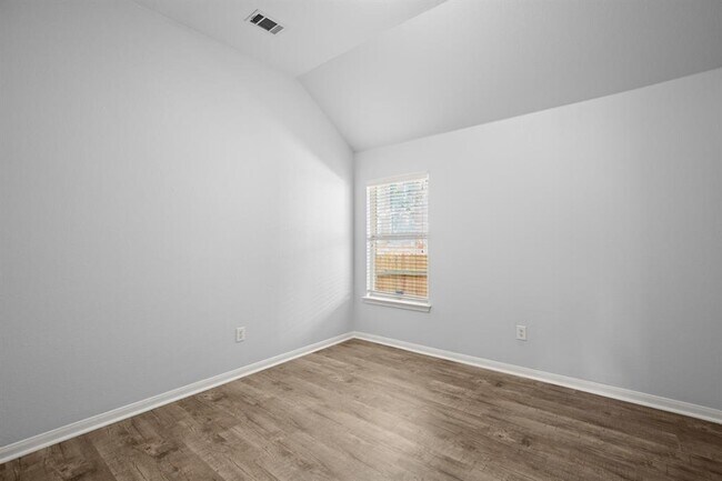 Building Photo - 415 S Frontier Ln