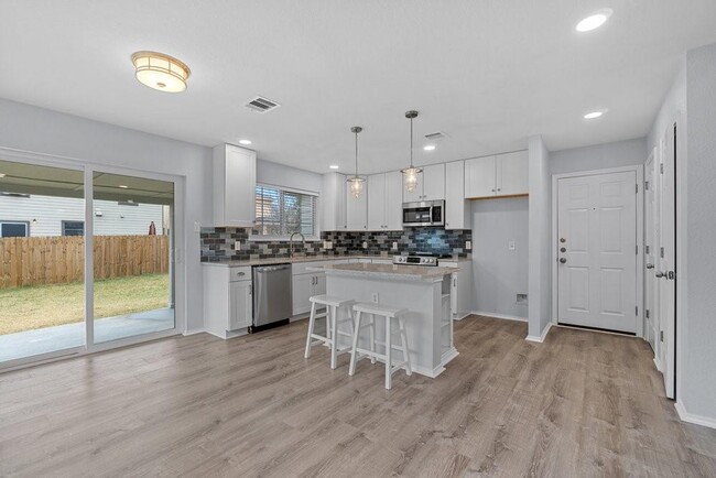 Building Photo - 5616 Victory Gallop Dr