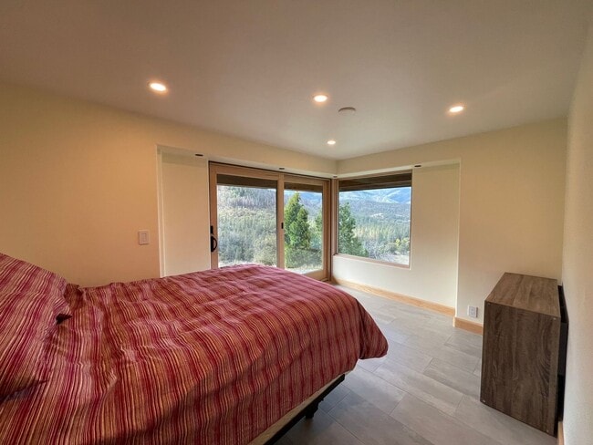 Building Photo - Rural 3 Bedroom, 2 Bath - Ruch & Applegate River Area