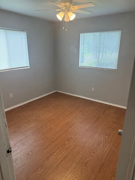 Bedroom 2 - 1907 Karen Ln