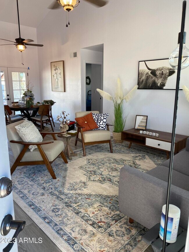 Building Photo - 7209 S Butte Ave