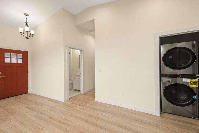 Building Photo - Brand New Home in Prime West Seattle Location - $3,900