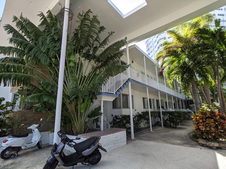 Building Photo - 1840 James Ave