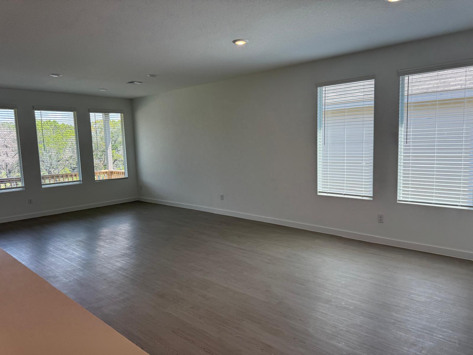 Living Room/Dining Room - 10342 Bridgton Ml