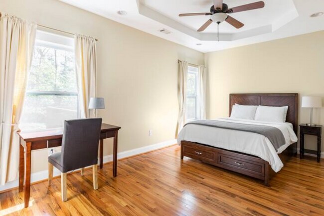 Building Photo - 684 Grady Pl SW