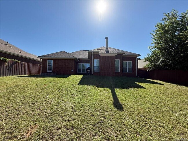 Building Photo - 105 Mill Ridge Ct