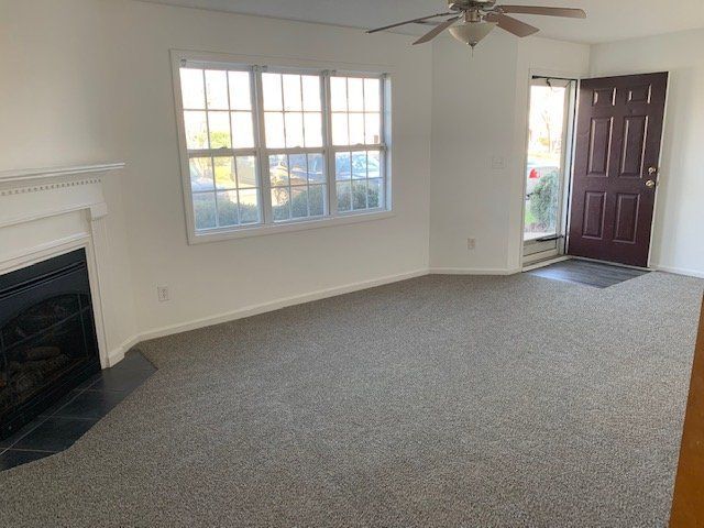 Building Photo - 2100 Flagstone Ct