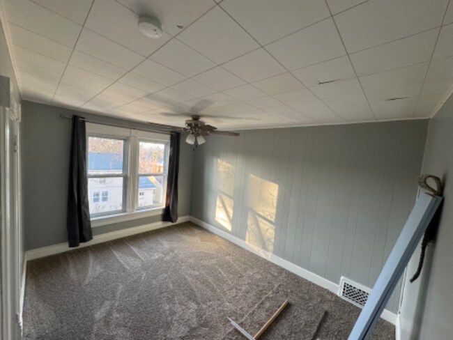 Building Photo - 152 W Pewabic St