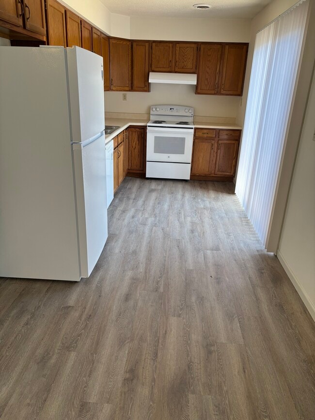 Building Photo - 209 Damon Dr