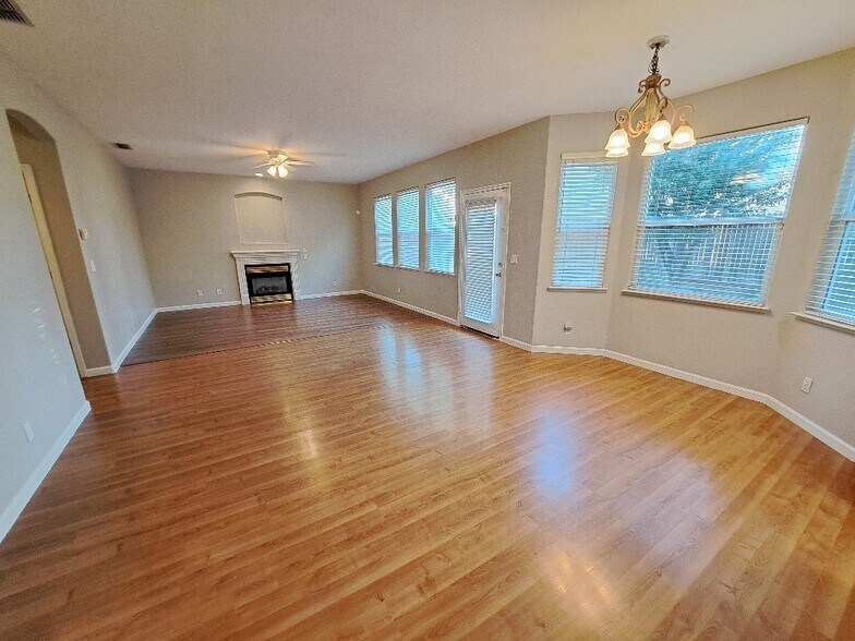 Building Photo - 3012 Bergamo Ct