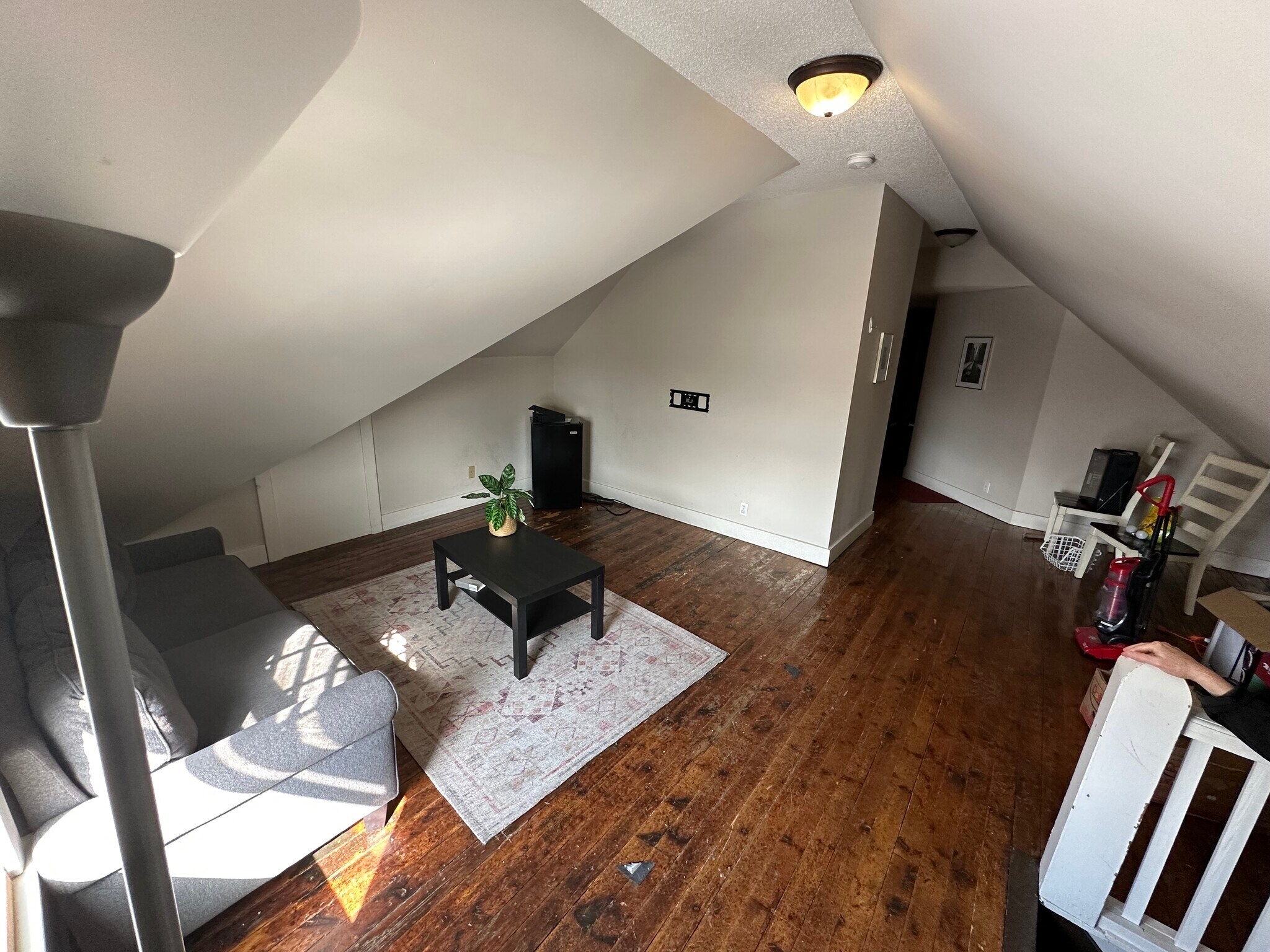 Third Floor open space - 816 Ashland Ave
