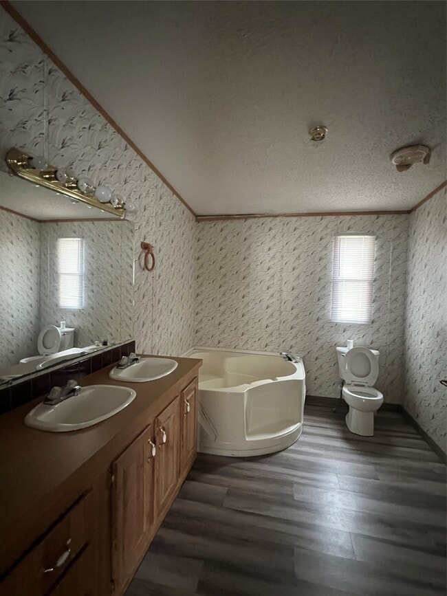 Building Photo - 2350 FM 980