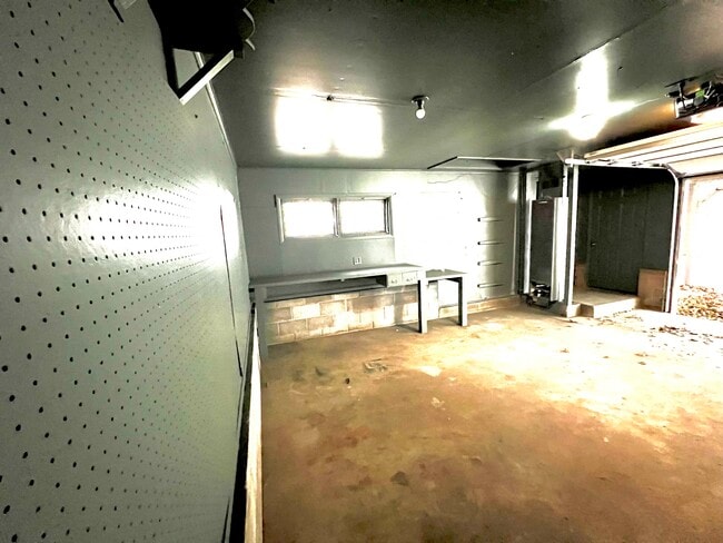 Building Photo - 211 Marian Ave