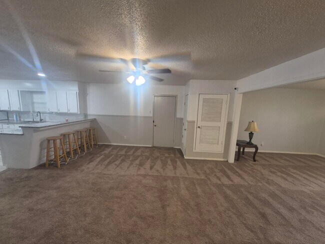 Building Photo - 5216 15th St