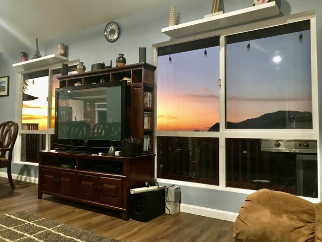 Building Photo - Ocean, Mountains & Sunset Views - 27 PV Pa...