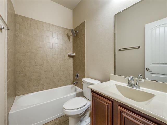 Building Photo - 1312 Silver Maple Ln