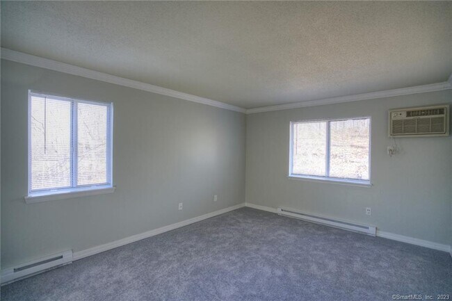 Building Photo - 86 Buddington Rd