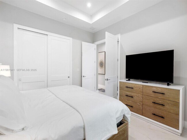 Building Photo - 1484 SW 32nd St