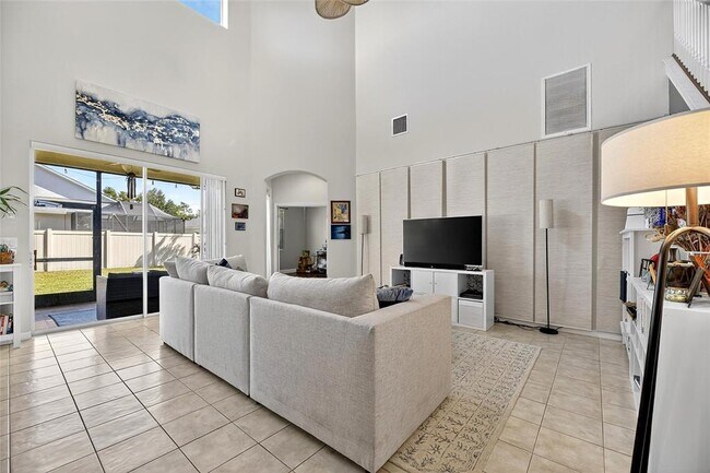 Building Photo - 3007 Silvermill Loop