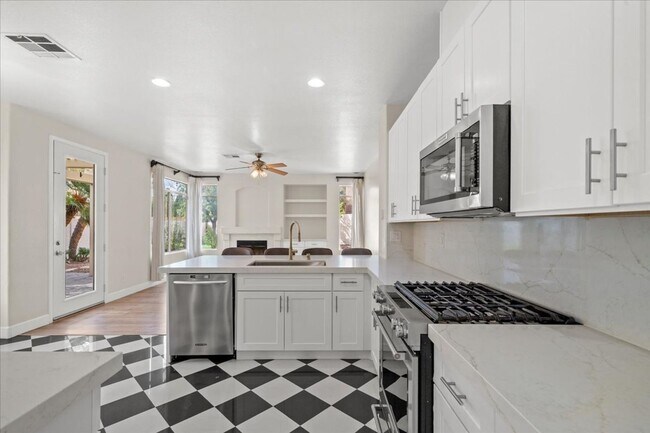 Building Photo - 8225 W Ruby Mountain Way