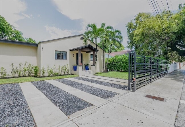 Building Photo - 1747 NW 31st St