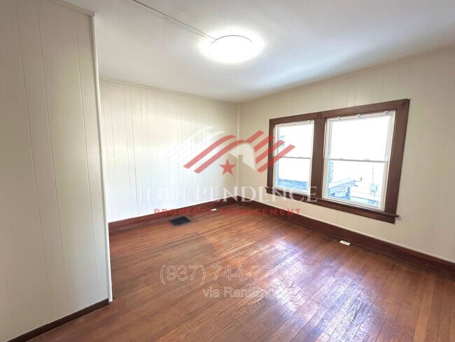 Building Photo - 2806 S Smithville Rd